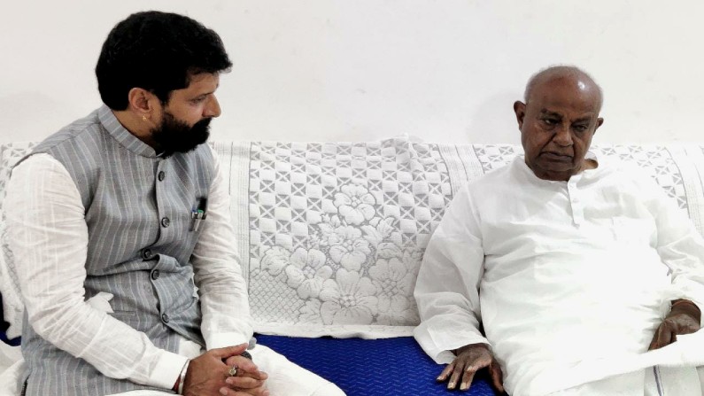 Karnataka BJP leader CT Ravi choses Former PM HD Devegowda life for Ph D Thesis